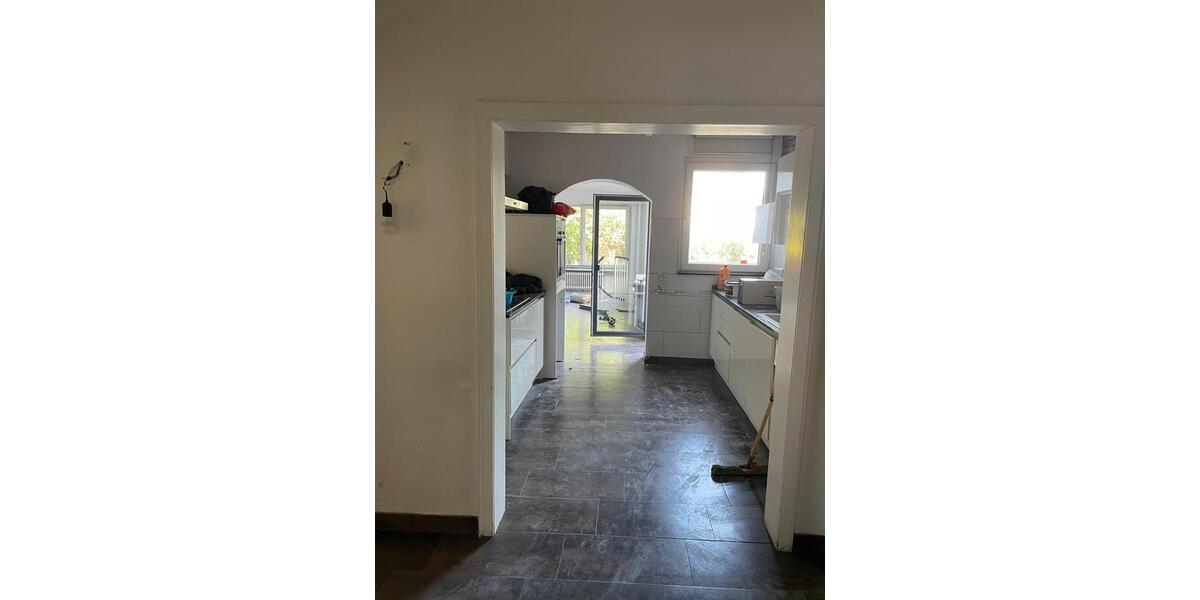 Haus mit Garten in Köln-Weiden + Garage Terrasse 3 zimmer