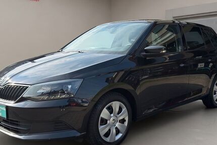 Skoda Fabia 174.966 km 6.490 &euro; Düsseldorf 40235
