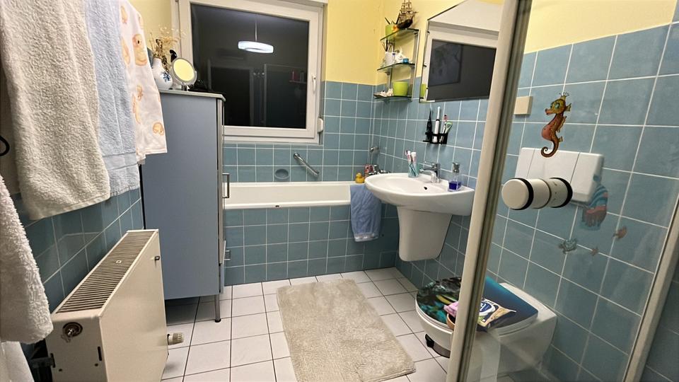 Reihenhaus Solingen Central - 4 Zimmer, 120 m&sup2;, 485.000&euro; | Angebot:27006960