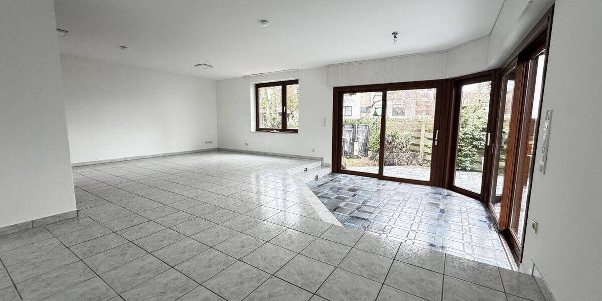 Etagenwohnung Bergisch Gladbach Schildgen - 3 Zimmer, 109 m&sup2;, 1.490&euro; | Angebot:26037052