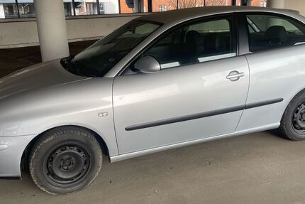 Seat Ibiza 122.850 km 1.950 &euro; Köln 50939