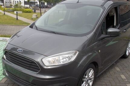 Ford Tourneo Courier 212.000 km 3.900 &euro; Düsseldorf 40233