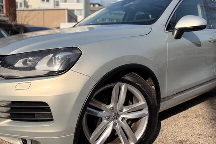 VW Touareg 280.000 km 12.450 &euro; Köln 50674