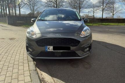 Ford Fiesta 121.000 km 8.290 &euro; Köln 51063