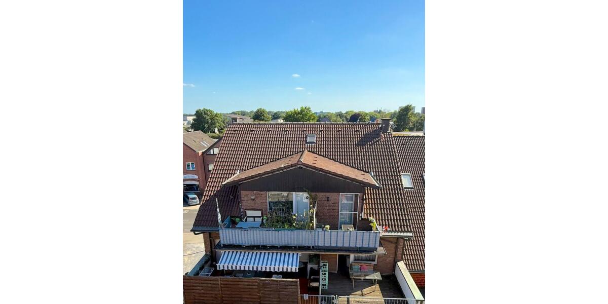 Erste eigene Bude oder Traumpaar-Nest? Schicke Dachgeschosswohnung mit gr. Balkon, BM-City – jetzt frei! 2 zimmer