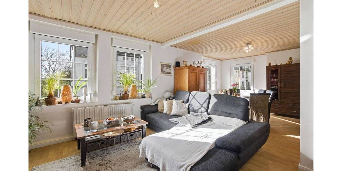 Mehrfamilienhaus, Wohnhaus Solingen Solingen-Mitte - 6 Zimmer, 156 m&sup2;, 449.000&euro; | Angebot:26887639