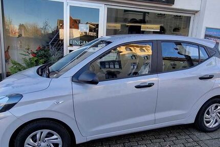 Hyundai i10 1.500 km 16.344 &euro; Solingen 42651