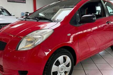 Toyota Yaris 120.000 km 3.450 € Leverkusen 51373