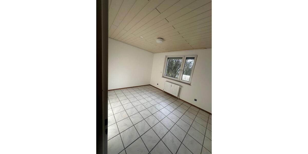 Erdgeschoßwohnung Leverkusen Alkenrath - 3 Zimmer, 70 m&sup2;, 1.100&euro; | Angebot:25264801