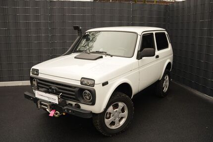 Lada Niva 101.554 km 10.999 &euro; Dormagen 41539