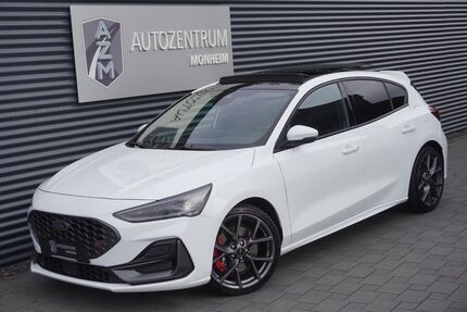 Ford Focus 58.000 km 29.990 € Monheim am Rhein 40789