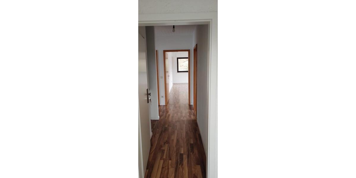 Dachgeschoßwohnung Bergheim Ahe - 3 Zimmer, 71 m&sup2;, 800&euro; | Angebot:25872718