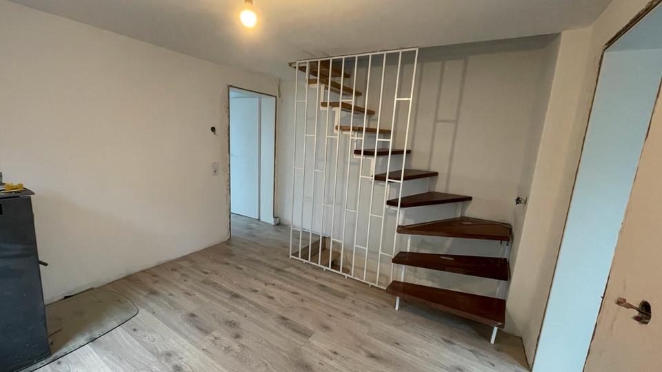 Frisch saniertes Haus mit 80 m2 in Meschenich 3 zimmer