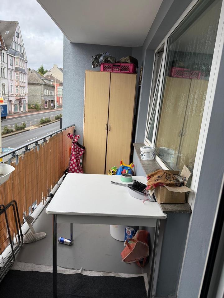 3-Zimmer Wohnung mit Balkon in Solingen-Mitte zimmer