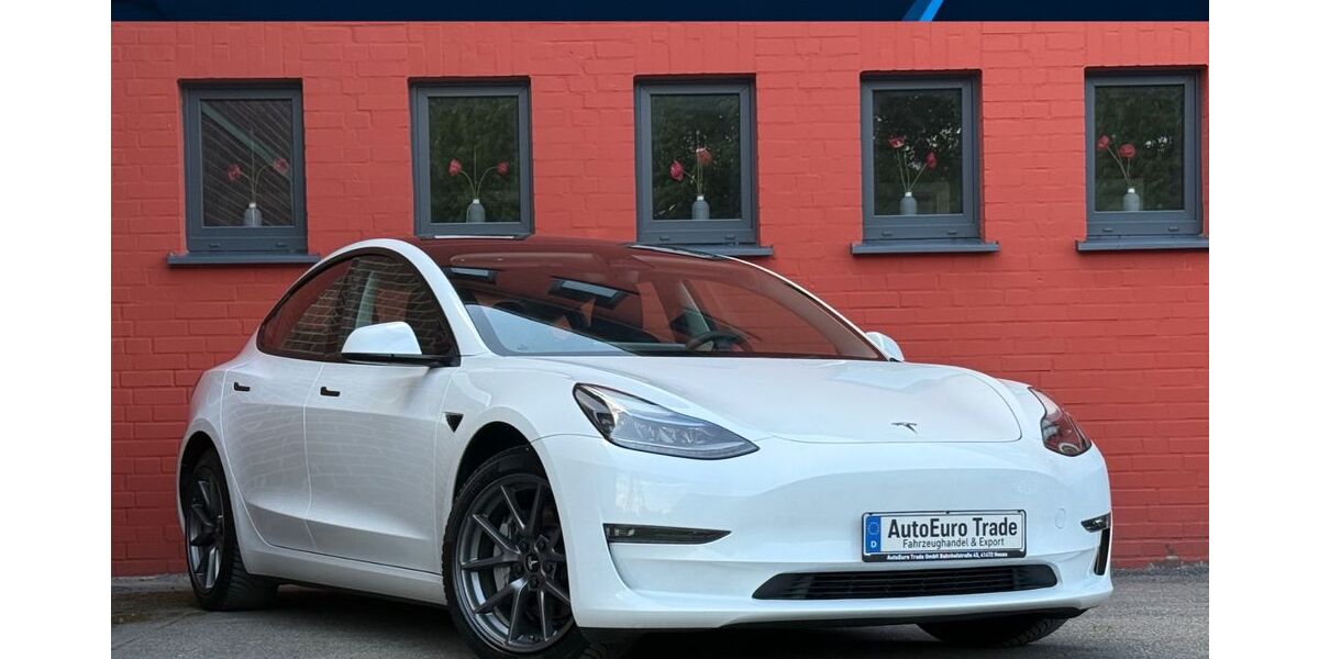 Tesla Model 3 98.406 km 29.500 &euro; Neuss 41472