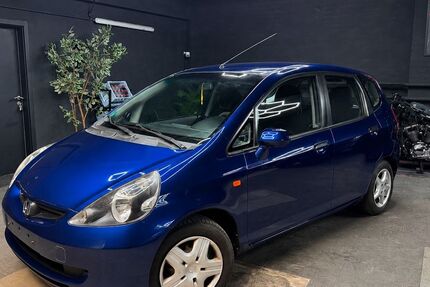 Honda Jazz 76.000 km 2.850 &euro; Düsseldorf 40217