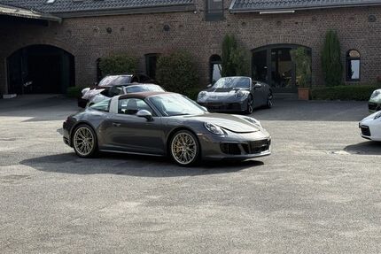 Porsche Taycan 2.400 km 89.790 &euro; Frechen (bei Köln) 50226