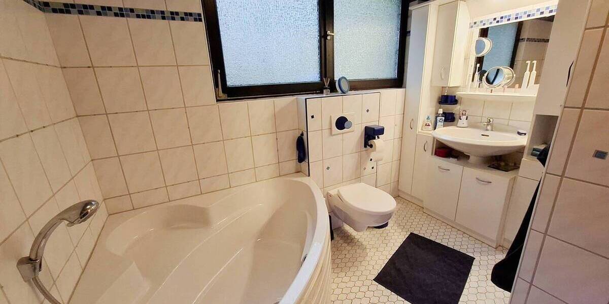 Doppelhaushälfte Bergisch Gladbach Sand - 4 Zimmer, 126 m&sup2;, 495.000&euro; | Angebot:25740758