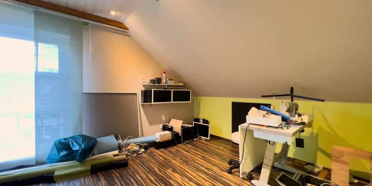 Doppelhaushälfte Solingen Höhscheid - 6 Zimmer, 171 m&sup2;, 519.000&euro; | Angebot:25400458