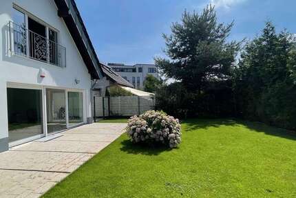 Haus Köln Rodenkirchen - 4 Zimmer, 160 m&sup2;, 3.200&euro; | Angebot:27144511