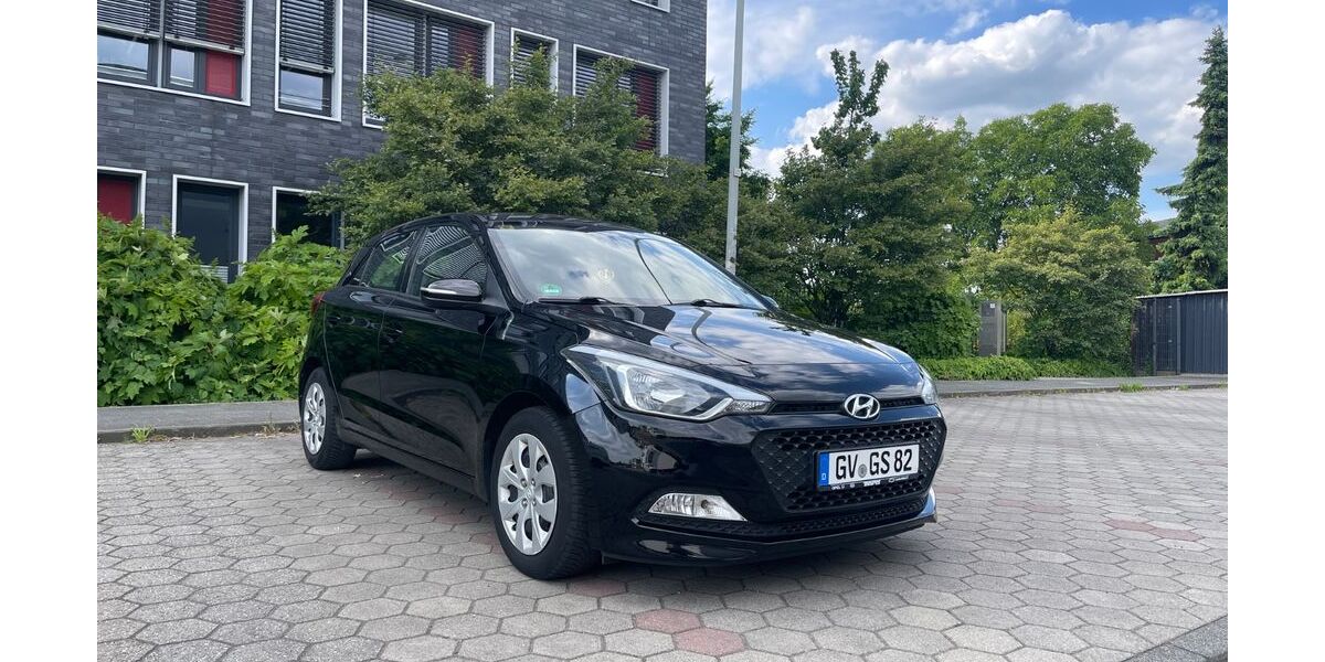 Hyundai i20 55.000 km 9.500 &euro; Grevenbroich 41515