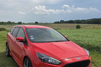 Ford Focus 95.000 km 12.700 € Burscheid 51399