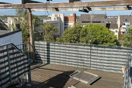 Wohnung Neuss - 3 Zimmer, 90 m&sup2;, 1.050&euro; | Angebot:27437555