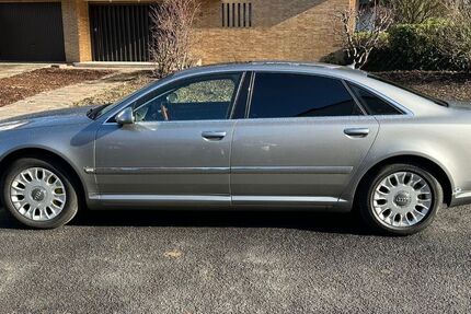 Audi A8 295.000 km 9.470 &euro; Brühl 50321