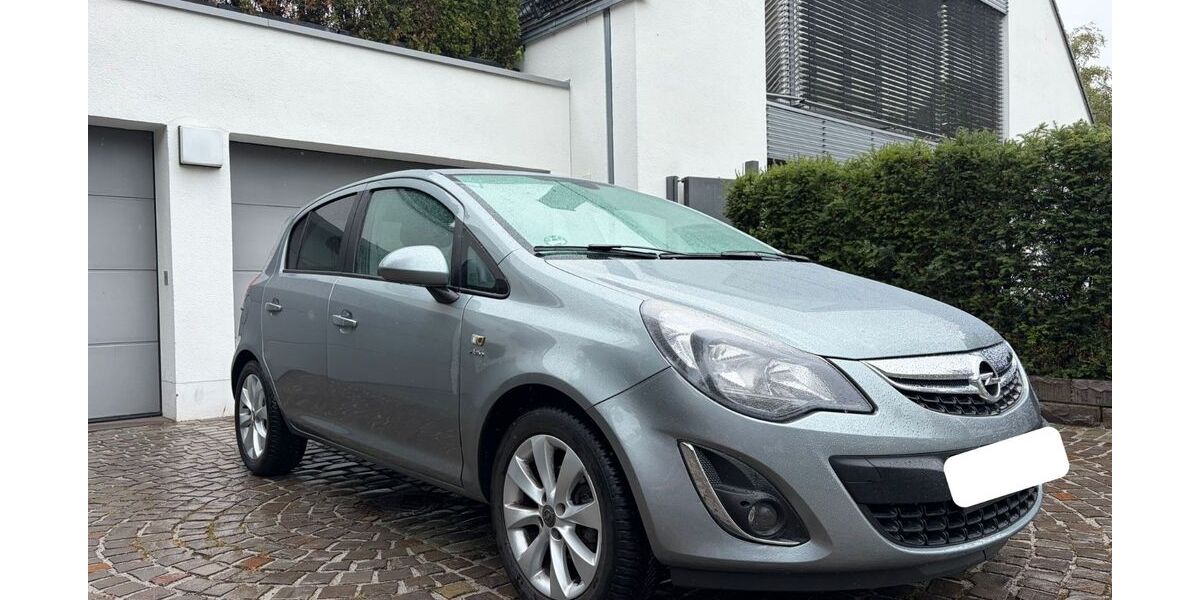 Opel Corsa 49.000 km 7.990 &euro; Köln 50670