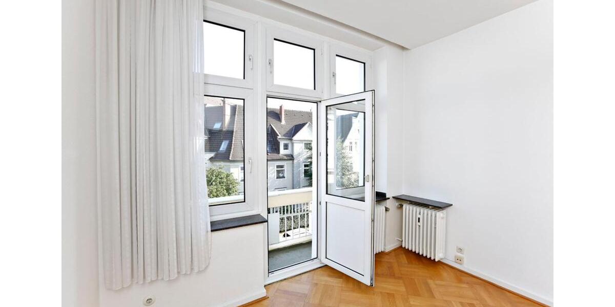 Oberkassel Luegplatz 3Zi Whg Balkon ab 1.04. von Privat 3 zimmer