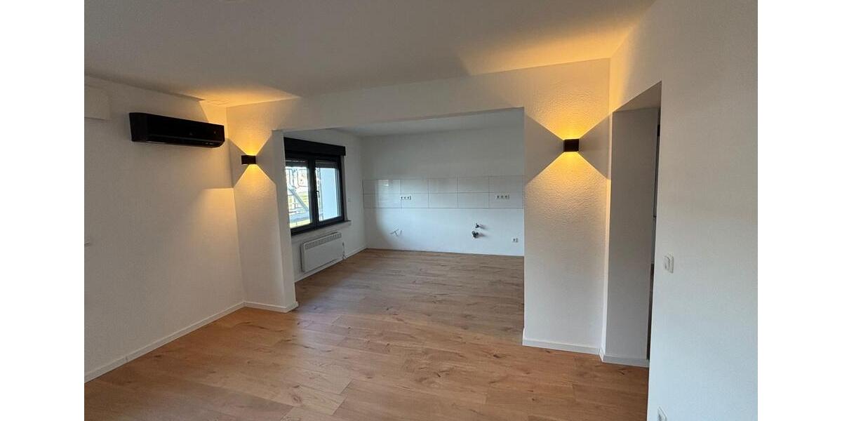 Etagenwohnung Grevenbroich Neuenhausen - 2 Zimmer, 68 m&sup2;, 900&euro; | Angebot:24840320