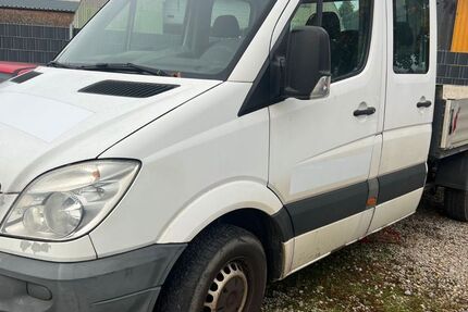 Mercedes-Benz Sprinter 299.199 km 6.999 &euro; Düsseldorf 40231