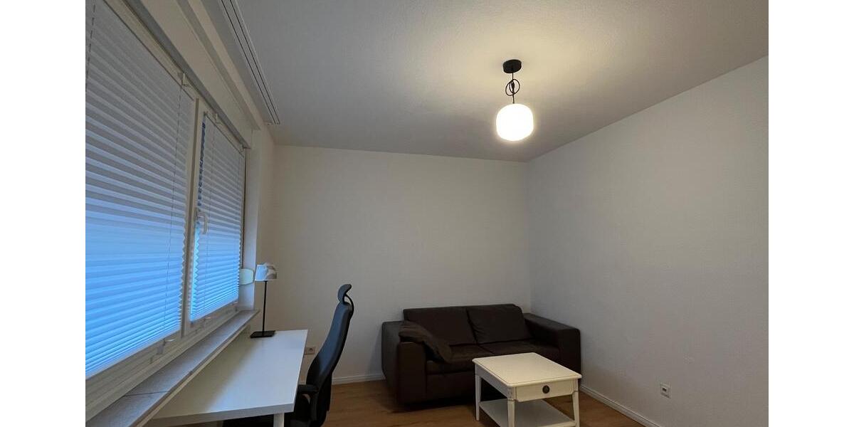 Erdgeschoßwohnung Düsseldorf Oberbilk - 1 Zimmer, 28 m&sup2;, 545&euro; | Angebot:26104536