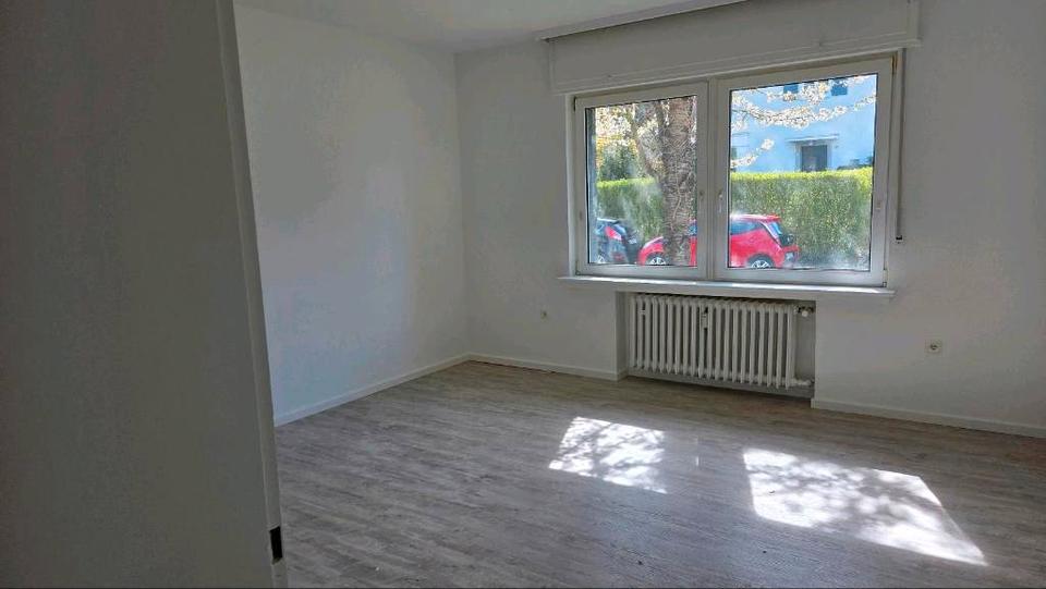 Erdgeschoßwohnung Bergisch Gladbach Gronau - 3 Zimmer, 110 m&sup2;, 1.650&euro; | Angebot:26055113