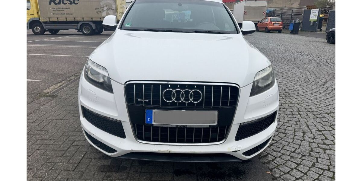 Audi Q7 200.000 km 9.990 &euro; Köln 51069