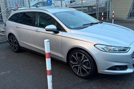 Ford Mondeo 175.000 km 9.200 &euro; Leverkusen 51371