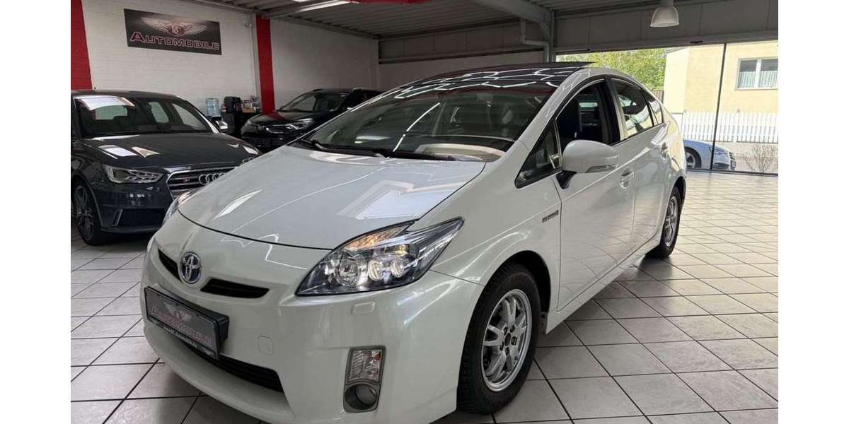 Toyota Prius 86.300 km 11.500 &euro; Leverkusen 51373
