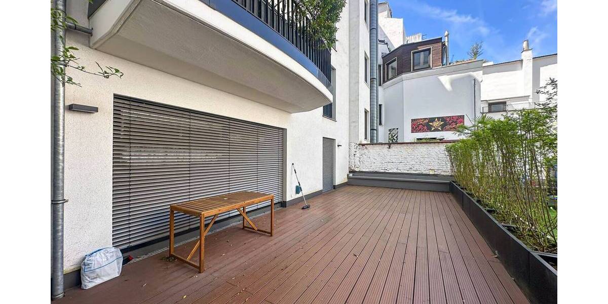 Etagenwohnung Düsseldorf Friedrichstadt - 4 Zimmer, 147 m&sup2;, 3.000&euro; | Angebot:26788242