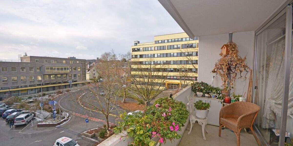 Etagenwohnung Brühl - 3 Zimmer, 100 m&sup2;, 328.000&euro; | Angebot:24623772