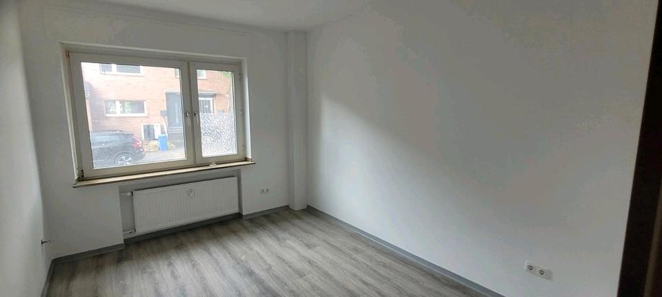 Erdgeschoßwohnung Wesseling - 5 Zimmer, 100 m&sup2;, 1.400&euro; | Angebot:25612799