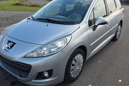 Peugeot 207 140.000 km 2.480 &euro; Köln 51105