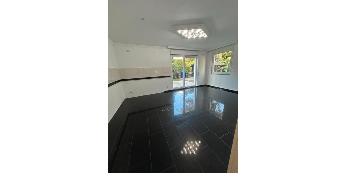Reihenhaus Leverkusen Opladen - 5 Zimmer, 186 m&sup2;, 2.550&euro; | Angebot:27614993