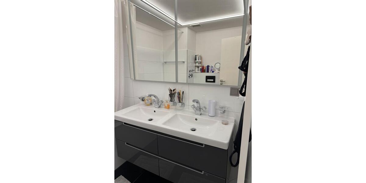 Möblierte Wohnung in Oberkassel mit Rheinblick zu vermieten 2 zimmer