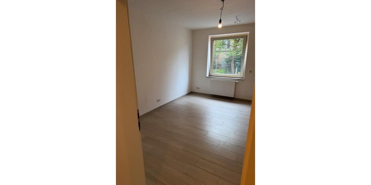 Etagenwohnung Solingen - 2 Zimmer, 53 m&sup2;, 829&euro; | Angebot:26414708