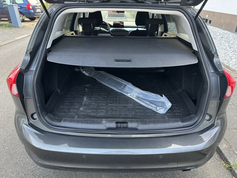 Ford Focus EcoBlue.Nav.Temp.SHZ.Serv-Neu.EU6 GARANTIE.1 35.000 km 15.500 € Erftstadt 50374