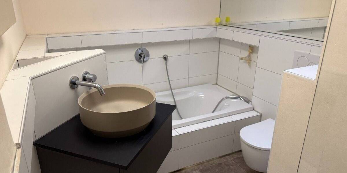 geräumiges Mehrfamilienhaus mit großem Garten für Ihre neuen Mieter! 8 zimmer