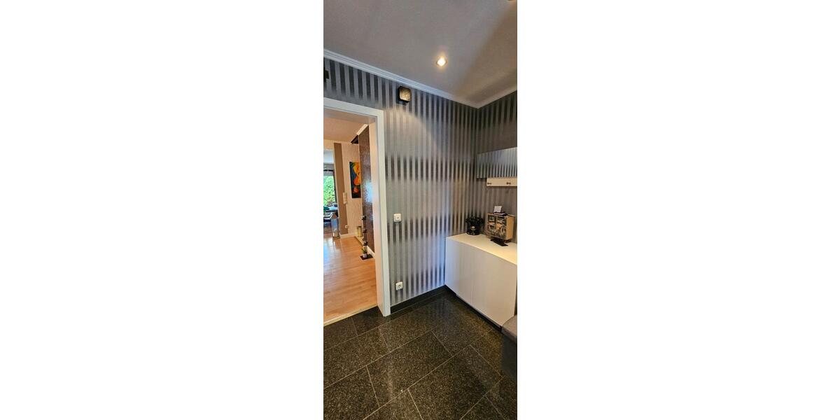 Schönes Einfamilienhaus mit Garage und 2 Stellplätzen 5 zimmer