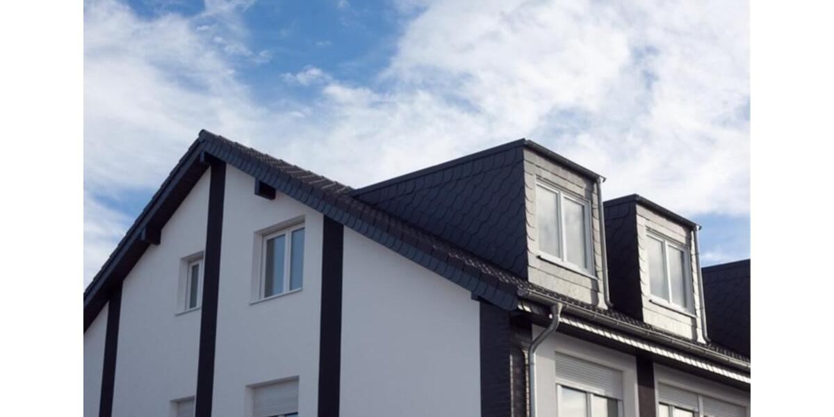 Neuwertige 3 Zimmer DG-Wohnung inkl. Einbauküche in GV-Südstadt 3 zimmer