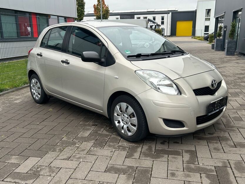Toyota Yaris 143.064 km 4.290 € Bornheim Bei Bonn 53332