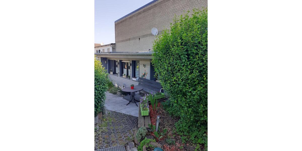 Mehrfamilienhaus, Wohnhaus Erftstadt - 10 Zimmer, 260 m&sup2;, 550.000&euro; | Angebot:26440492